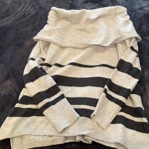Loft off shoulder sweater brand new